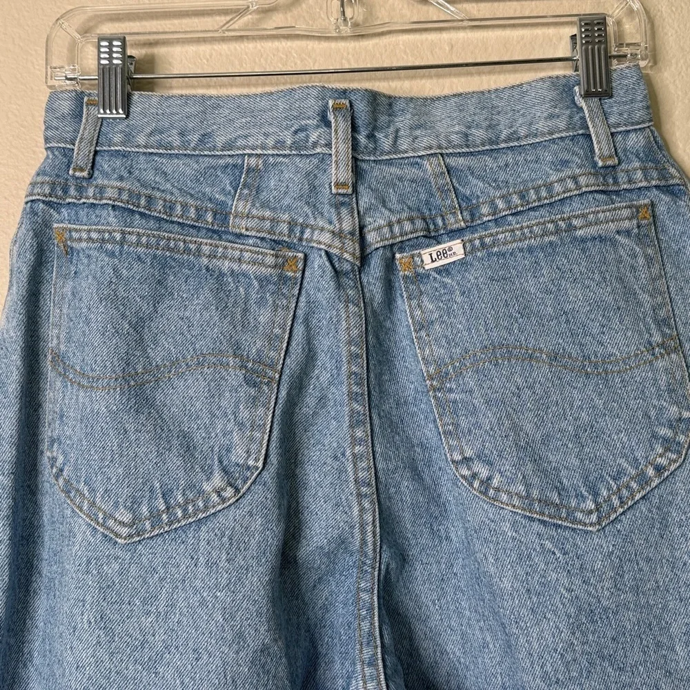 Lee small stain
